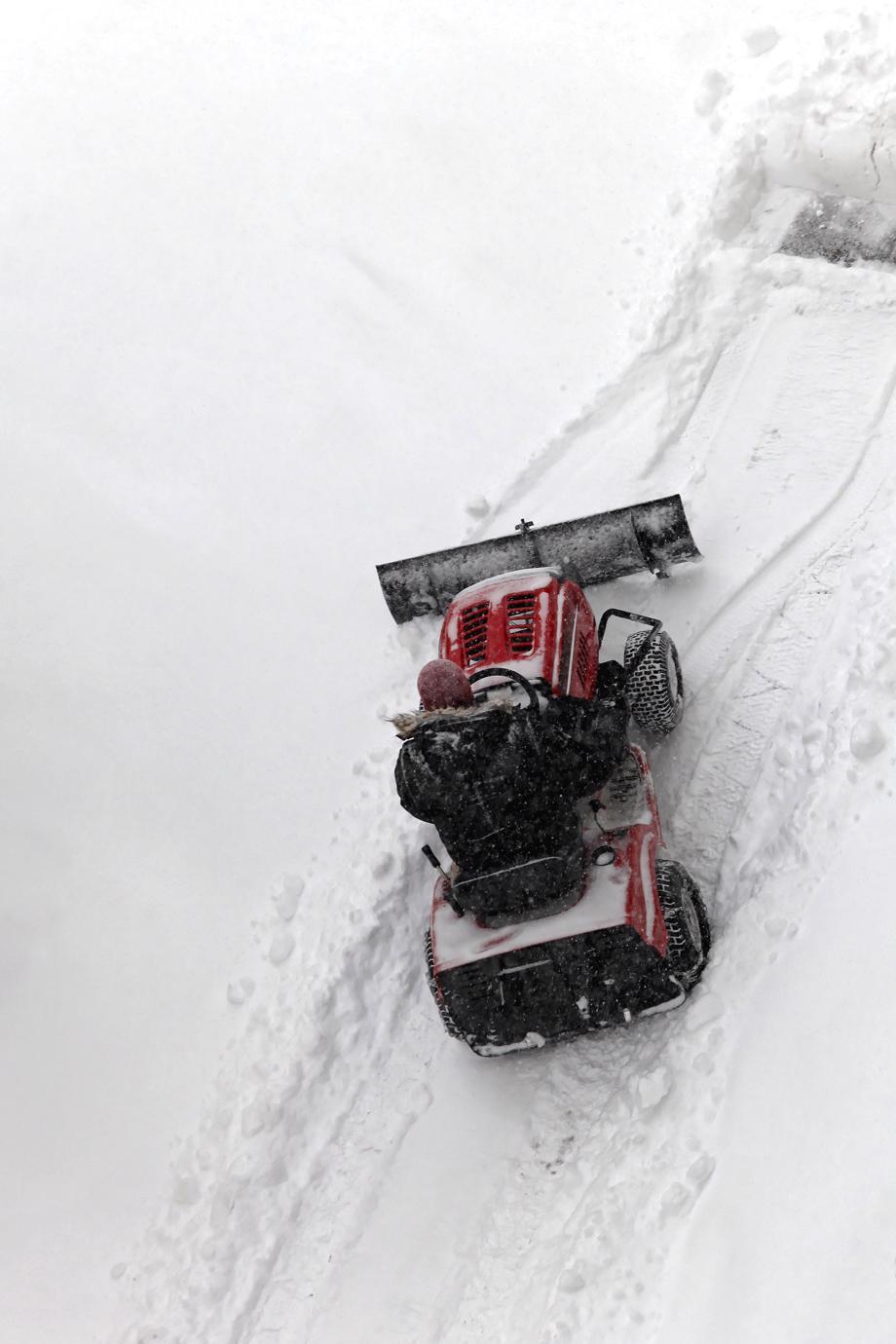 snowblowing services